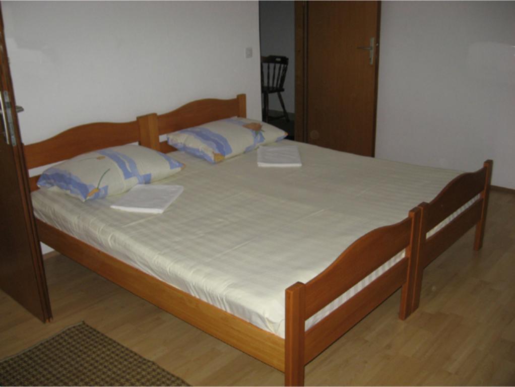 Apartments Bilic Nemira 奥米什 外观 照片