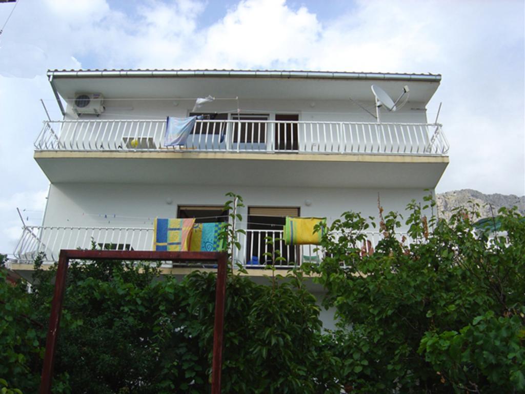 Apartments Bilic Nemira 奥米什 外观 照片